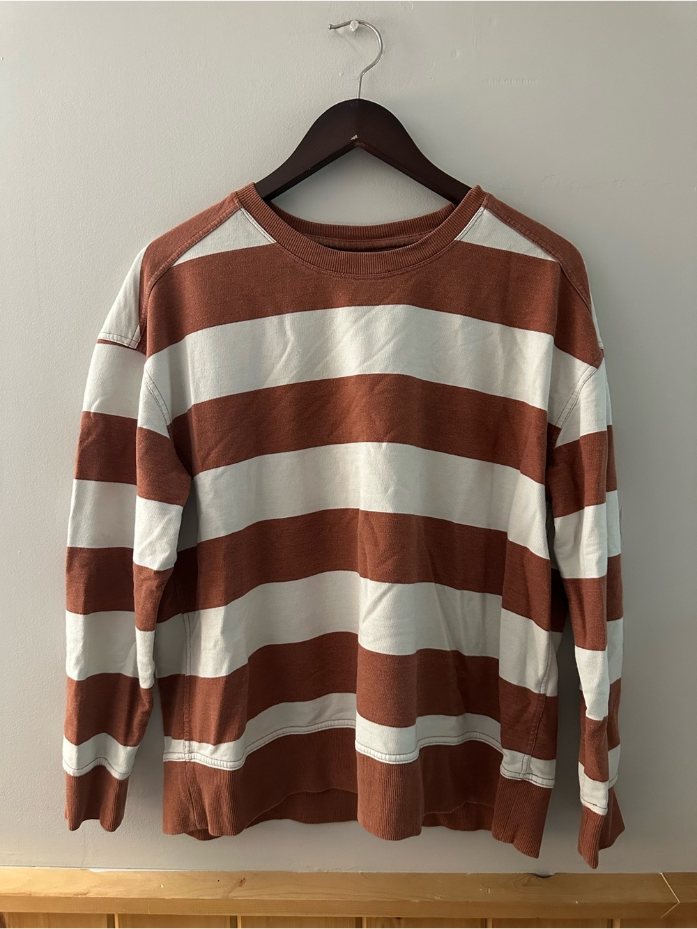 Universal Thread Rust and White Striped Long-Sleeve Crew Sweatshirt